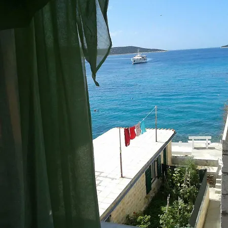 Vacation House Ante * Prvic Sepurine