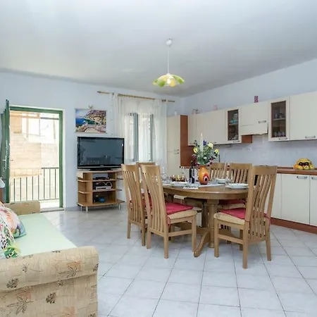 Holiday home Vacation House Ante *